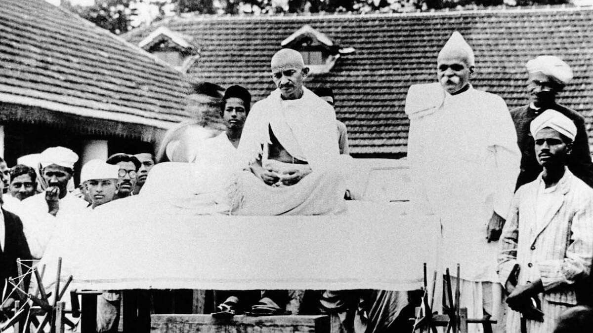 <div class="paragraphs"><p>Mahatma Gandhi addresses a meeting at the district collector’s office premises in Chikkamagaluru in 1927. </p></div>